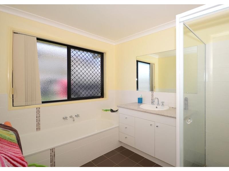 9 Adam Court, Urangan QLD 4655