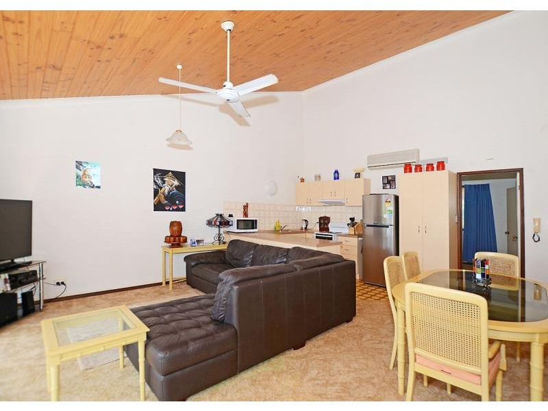 10/406 Charlton Esplanade, Torquay QLD 4655