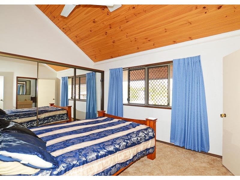 10/406 Charlton Esplanade, Torquay QLD 4655