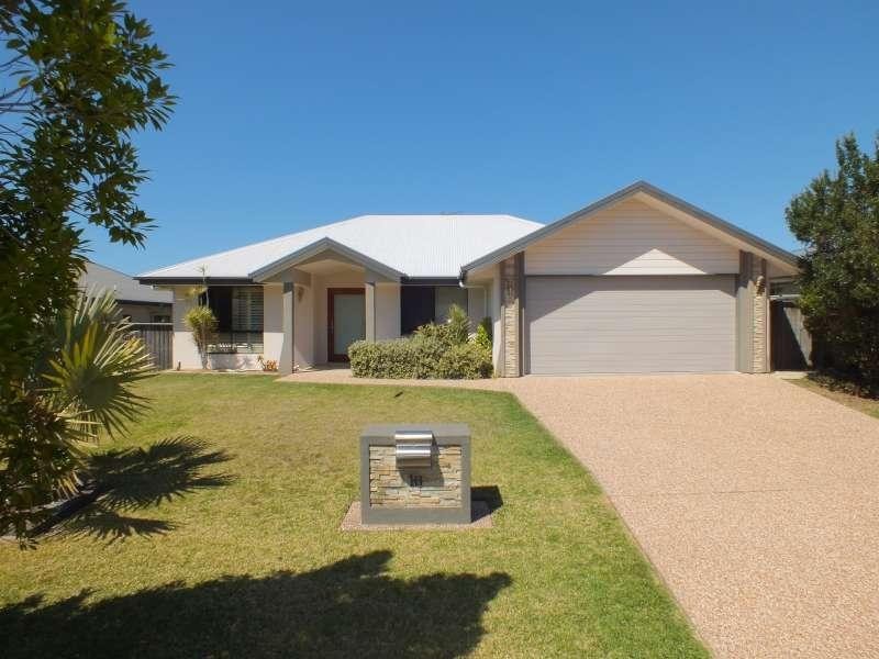 10 Bay Breeze  Close, Wondunna QLD 4655