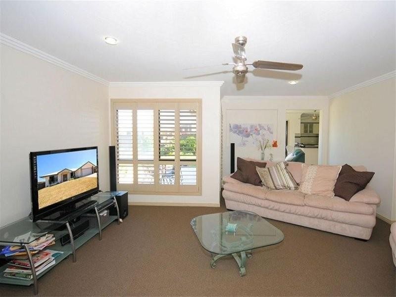 10 Bay Breeze  Close, Wondunna QLD 4655