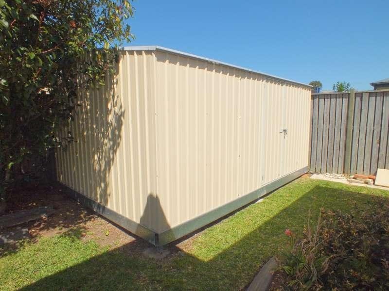 10 Bay Breeze  Close, Wondunna QLD 4655