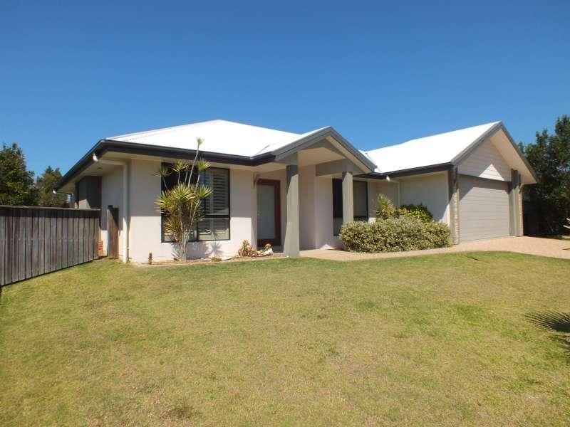10 Bay Breeze  Close, Wondunna QLD 4655