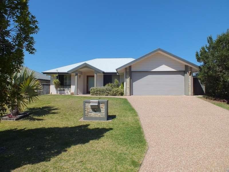 10 Bay Breeze  Close, Wondunna QLD 4655