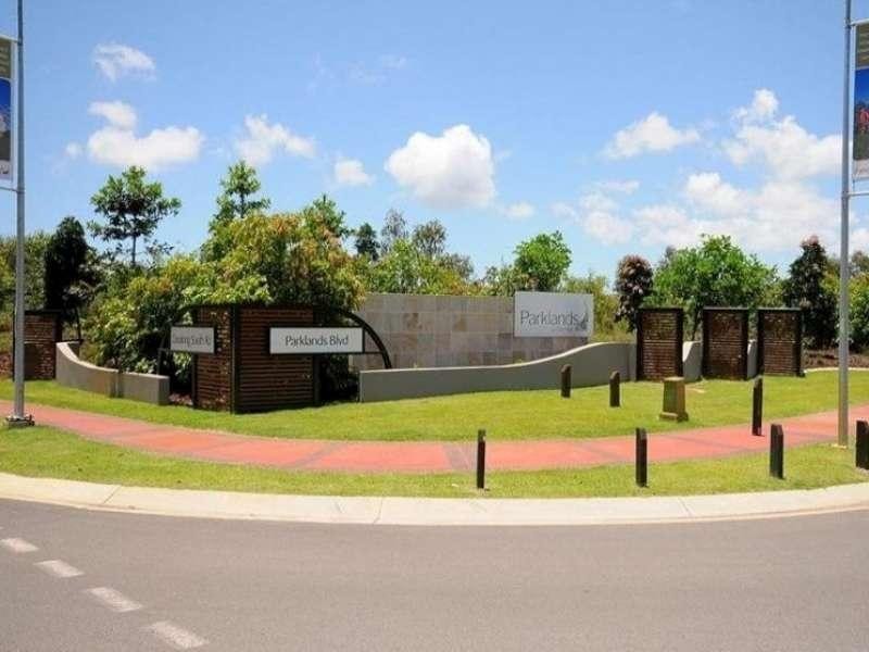 10 Bay Breeze  Close, Wondunna QLD 4655