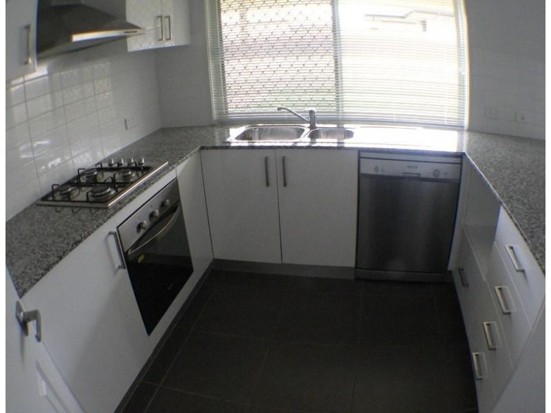 2-4 Moloney Place, Bellmere QLD 4510