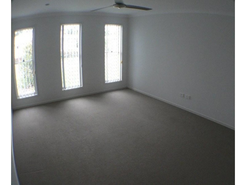 2-4 Moloney Place, Bellmere QLD 4510