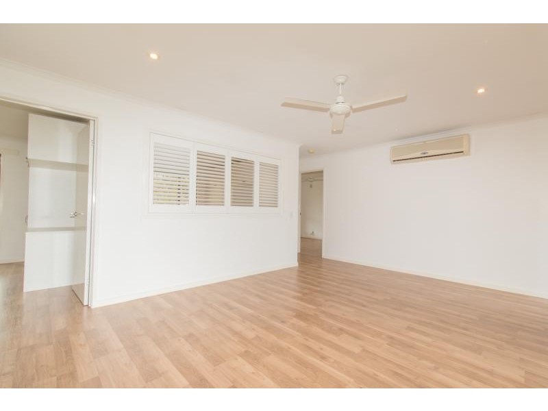 49 Wrenaus  Way, Ningi QLD 4511