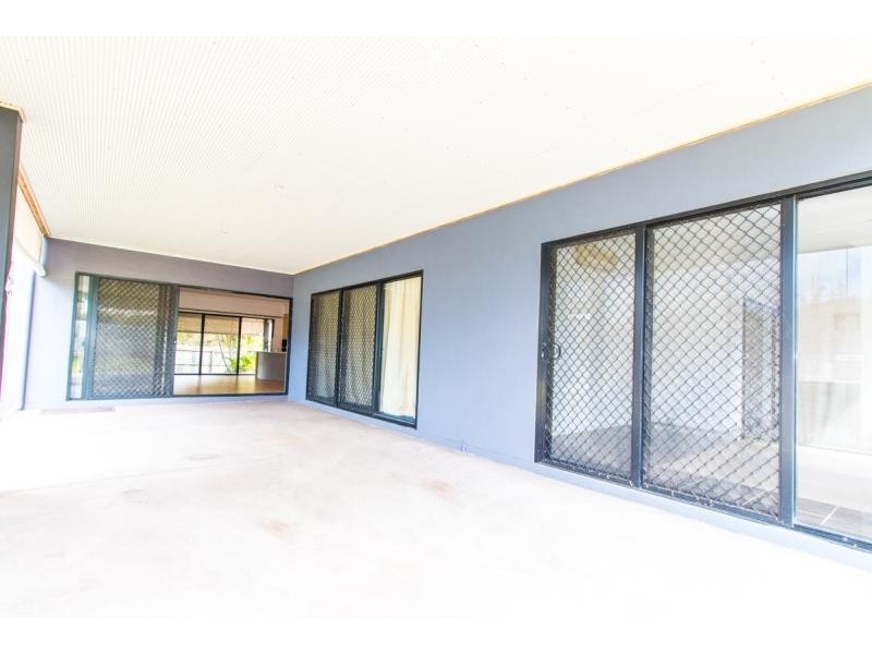 49 Wrenaus  Way, Ningi QLD 4511