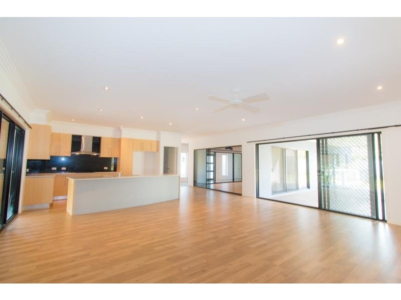 49 Wrenaus  Way, Ningi QLD 4511