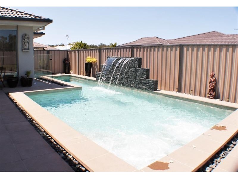 12 The Landing, Banksia Beach QLD 4507