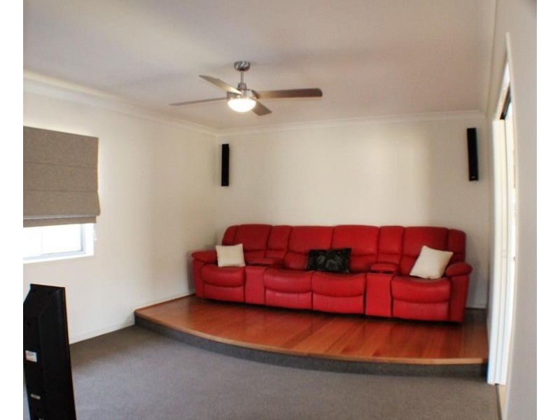 12 The Landing, Banksia Beach QLD 4507