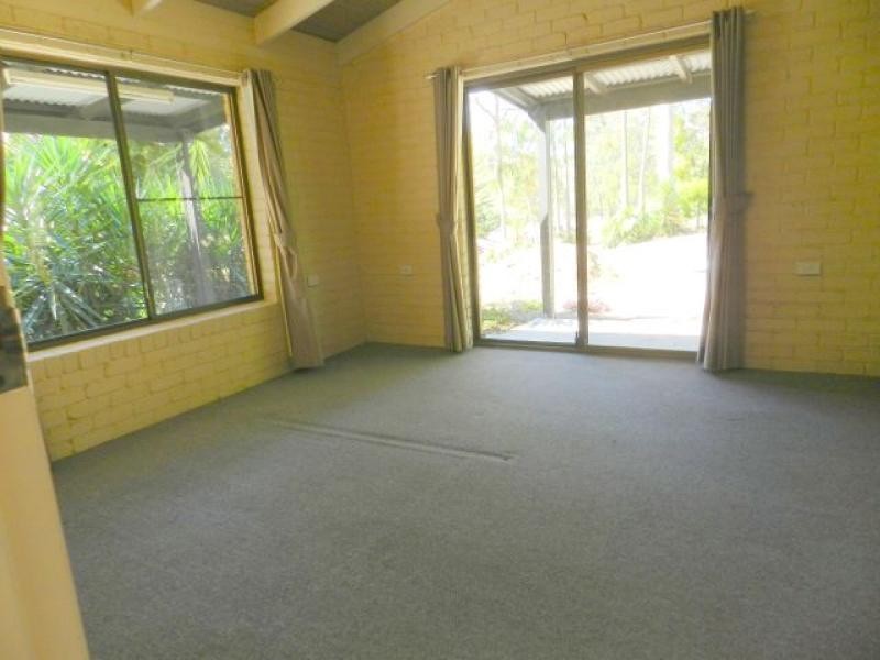 18 Huon Drive, Karalee QLD 4306