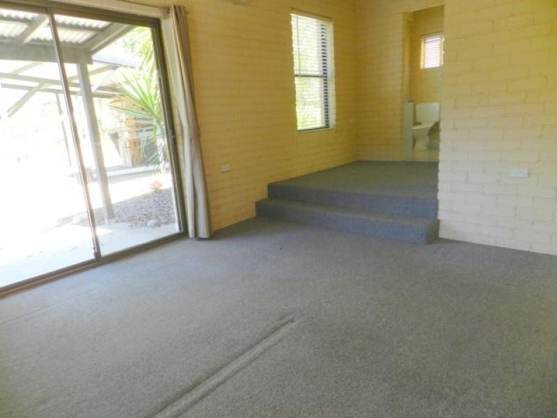 18 Huon Drive, Karalee QLD 4306