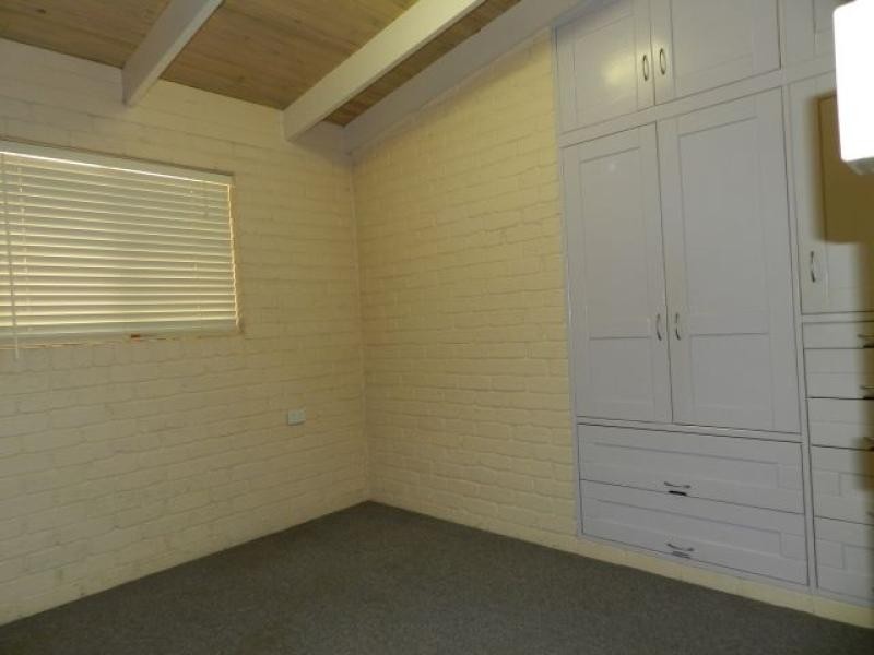 18 Huon Drive, Karalee QLD 4306