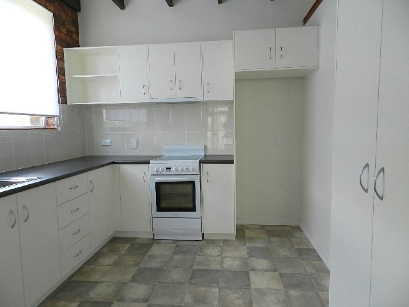 9 Riverside Avenue BARELLAN POINT 4306, Barellan Point QLD 4306