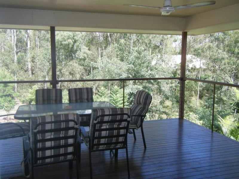 16 Barns Court, Mount Crosby QLD 4306