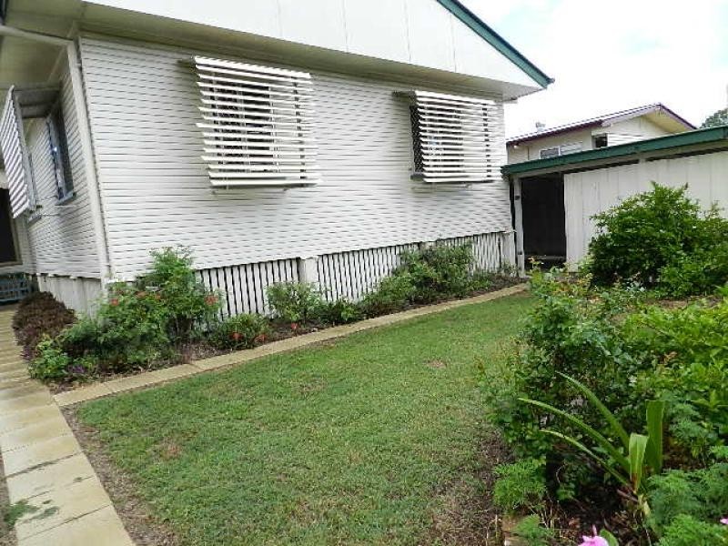 7 Earl Street, Dinmore QLD 4303