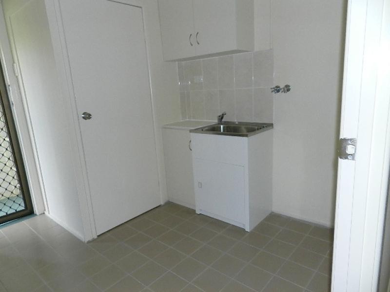 7 Earl Street, Dinmore QLD 4303