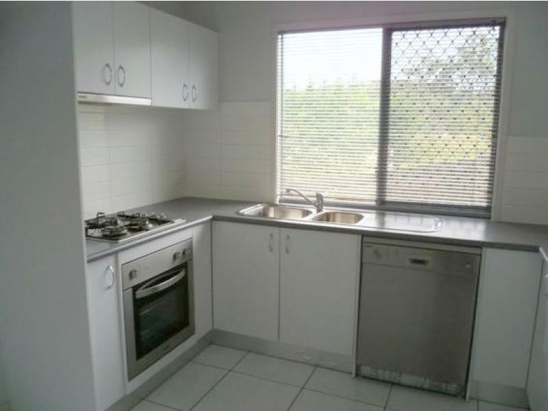 25 Emerald  Crescent, Springfield QLD 4300
