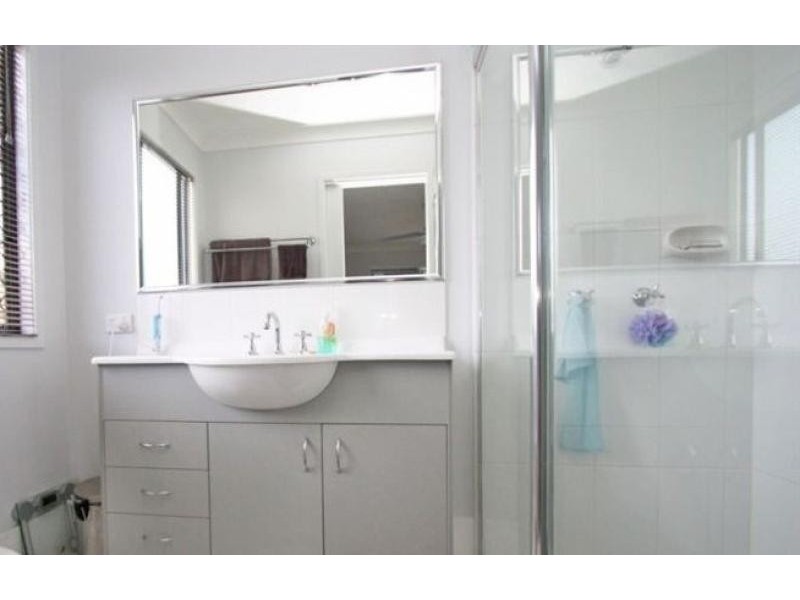 25 Emerald  Crescent, Springfield QLD 4300
