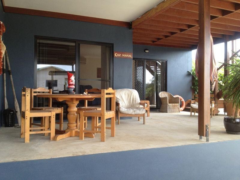 109 Gloucester Avenue HIDEAWAY BAY 4800, Hideaway Bay QLD 4800