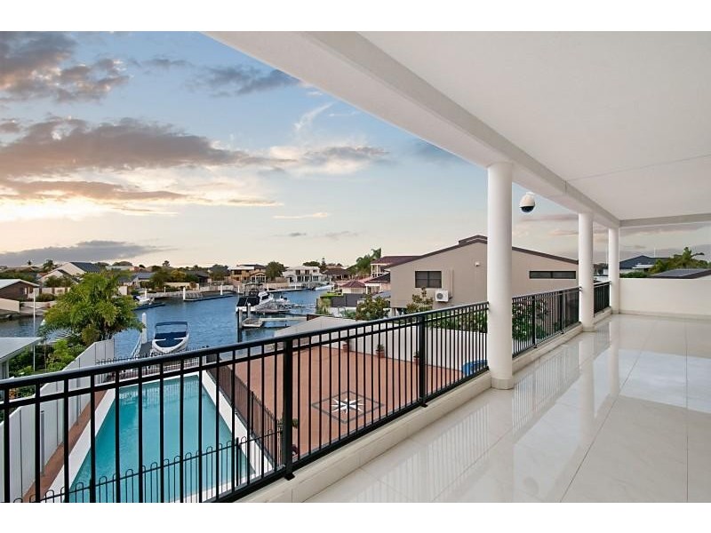 7 Wau Avenue RUNAWAY BAY 4216, Runaway Bay QLD 4216