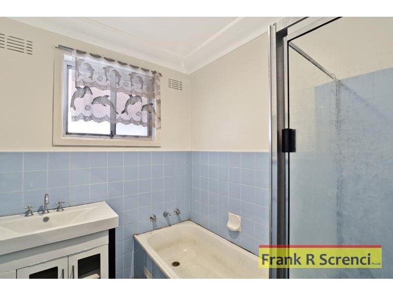 15 Higgins  Street CONDELL PARK 2200, Condell Park NSW 2200