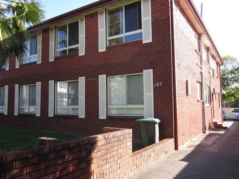 4/107 Amy  Street, Regents Park NSW 2143