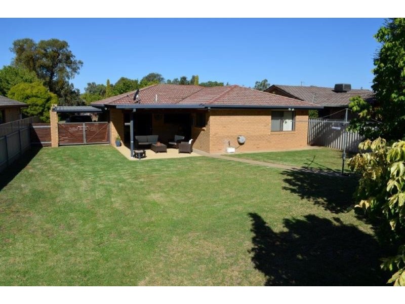 32 Pinaroo Drive WAGGA WAGGA 2650, Wagga Wagga NSW 2650