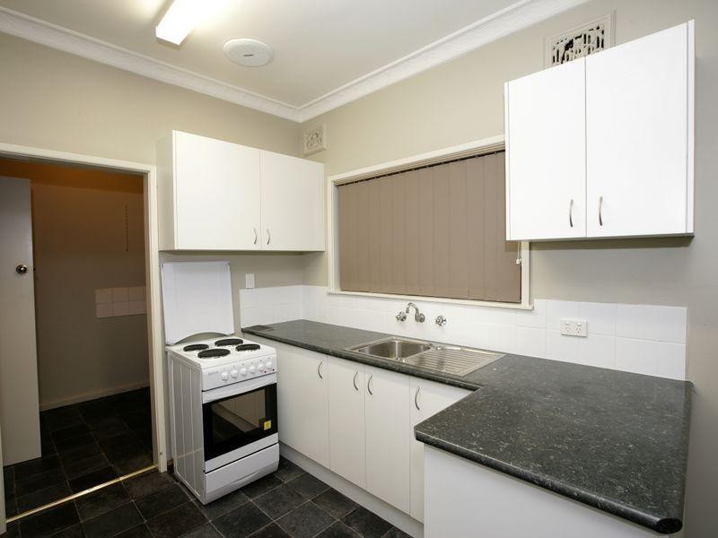 38 Tobruk Street, Wagga Wagga NSW 2650