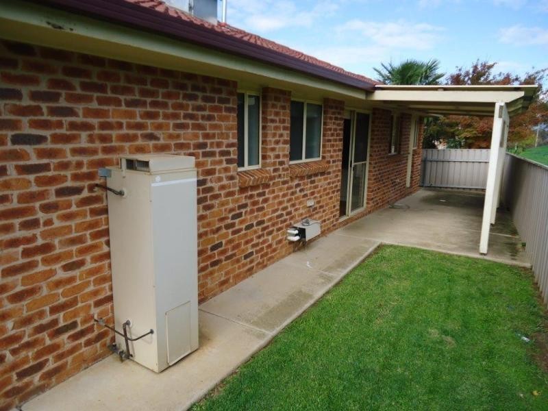 2/8 Malebo Place WAGGA WAGGA 2650, Wagga Wagga NSW 2650