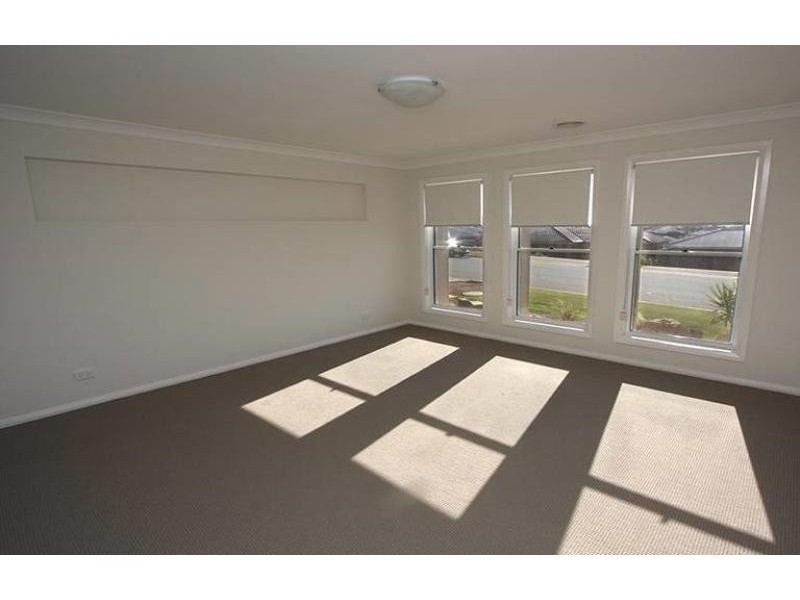 47 Kaloona Drive, Wagga Wagga NSW 2650