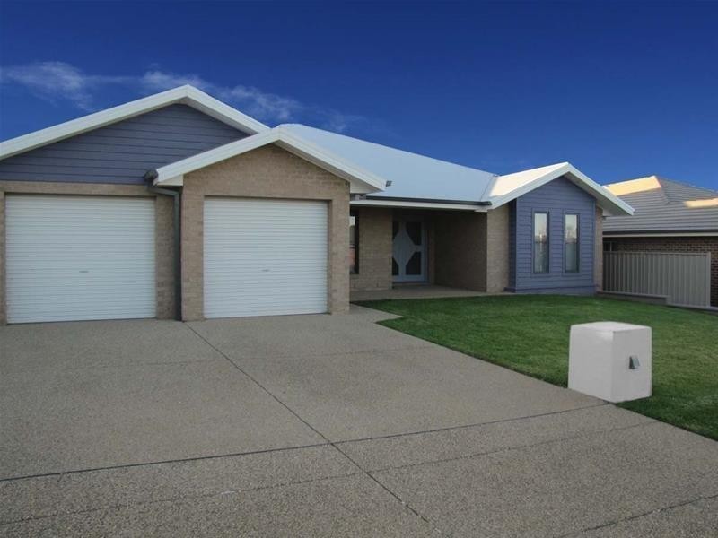 15 Bogong Crescent, Wagga Wagga NSW 2650