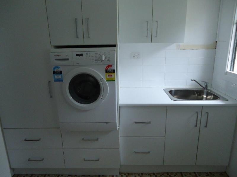 7 Henschke Avenue, Wagga Wagga NSW 2650