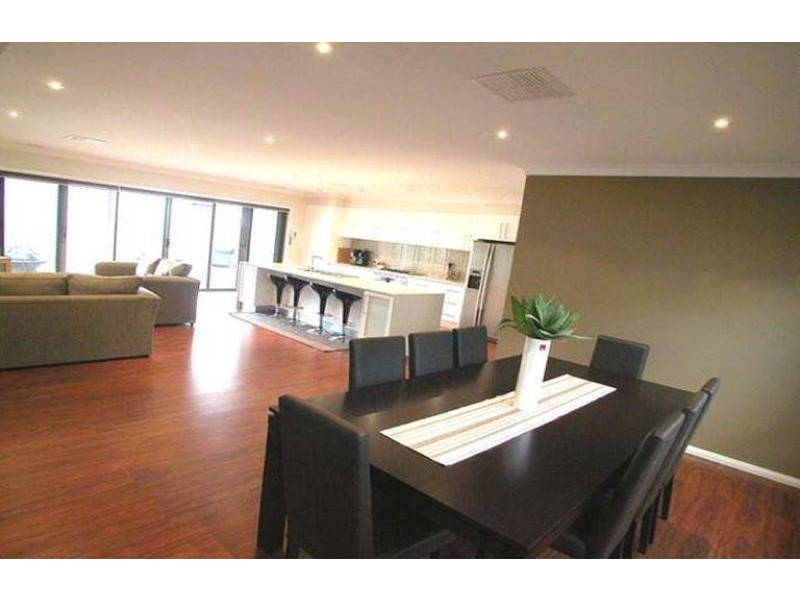 2 Fisher Place, Wagga Wagga NSW 2650