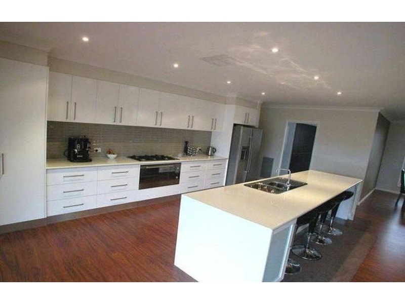 2 Fisher Place, Wagga Wagga NSW 2650