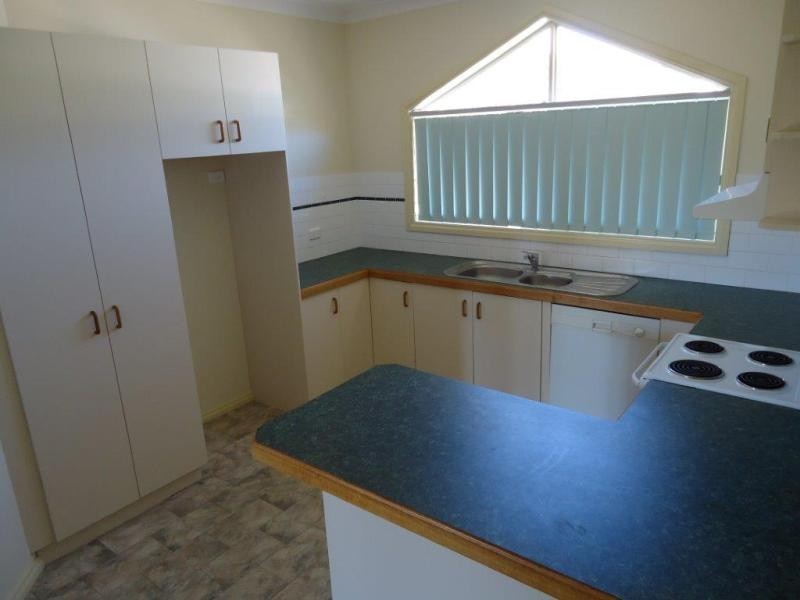 1/8 Keane Place, Wagga Wagga NSW 2650