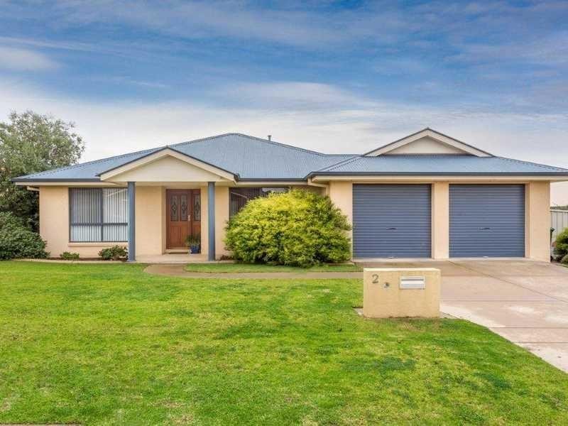 2 Yeomans Place, Wagga Wagga NSW 2650
