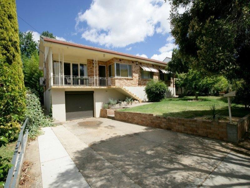 60 Grove Street, Wagga Wagga NSW 2650