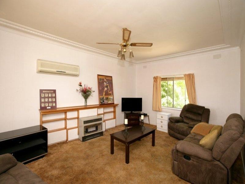 60 Grove Street, Wagga Wagga NSW 2650