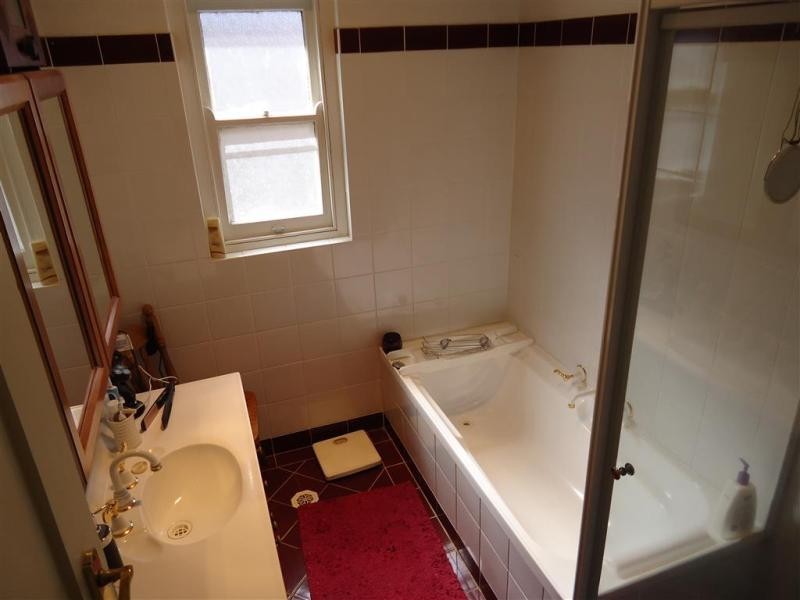 49 Wollundry Avenue, Wagga Wagga NSW 2650