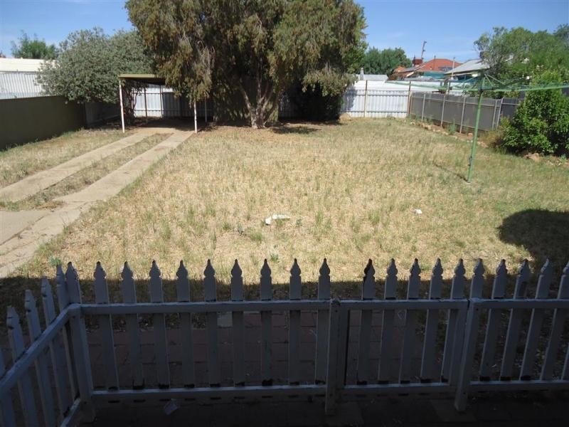15 Mount Austin Avenue, Wagga Wagga NSW 2650