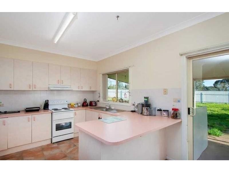 52A Dukes Road, Wagga Wagga NSW 2650