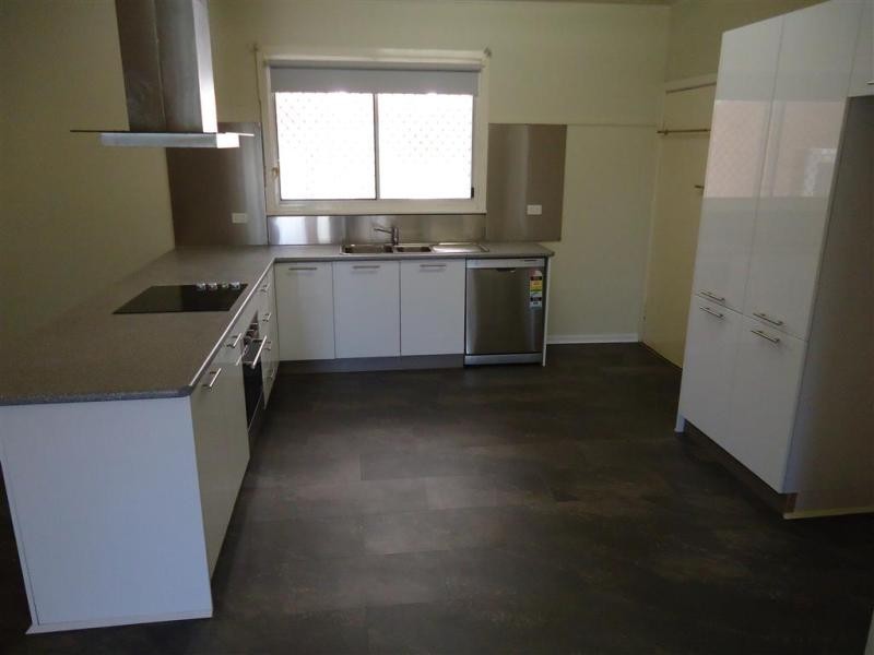 33 Heath Street, Wagga Wagga NSW 2650