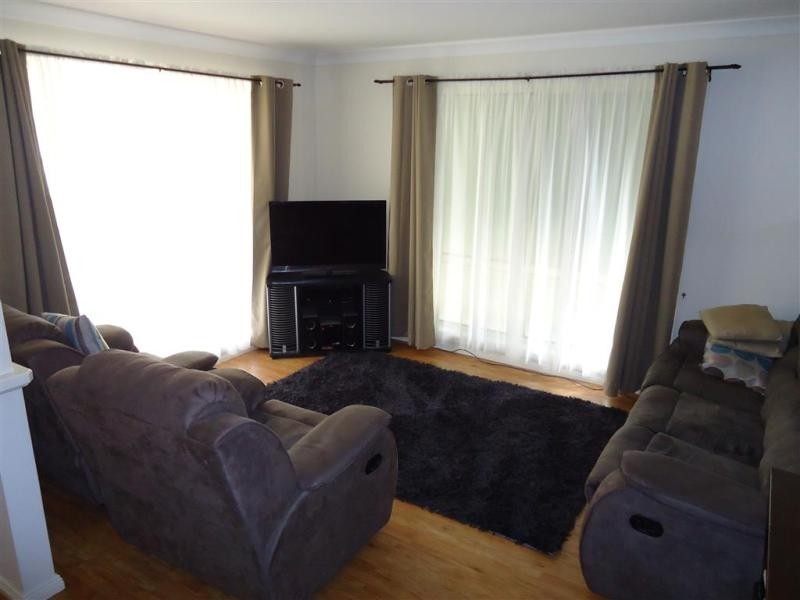 27 Gunn Drive, Wagga Wagga NSW 2650