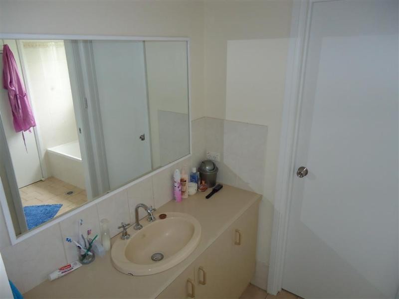 27 Gunn Drive, Wagga Wagga NSW 2650