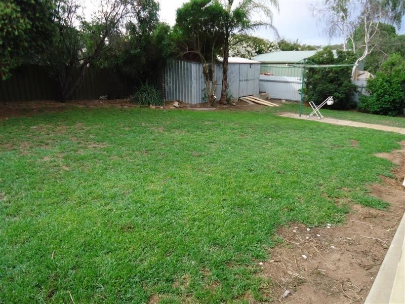 27 Gunn Drive, Wagga Wagga NSW 2650