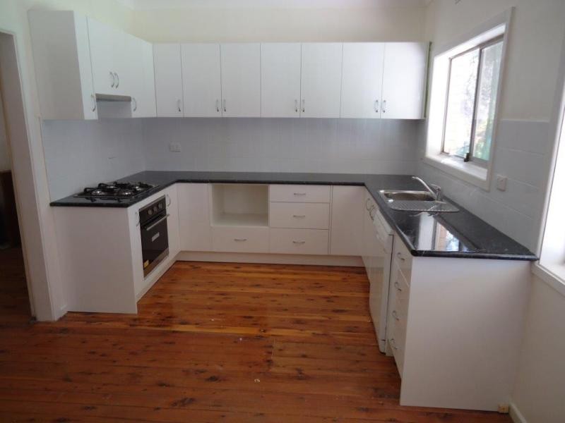 14 Waratah Street, Wagga Wagga NSW 2650