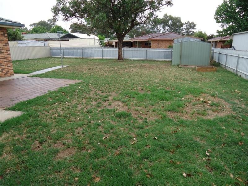 12 Nardoo Street, Wagga Wagga NSW 2650